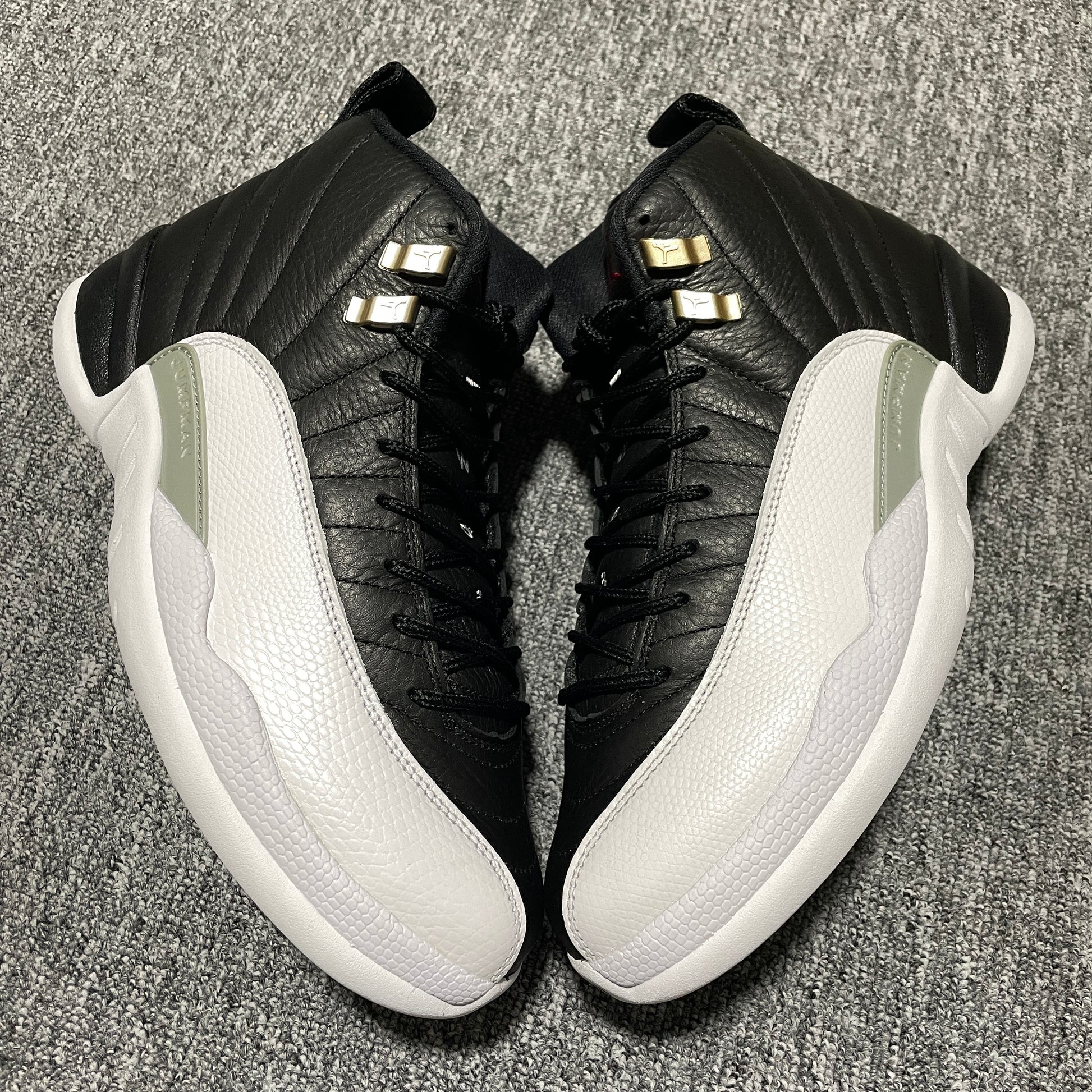 Nike Air Jordan 12 "Playoffs"