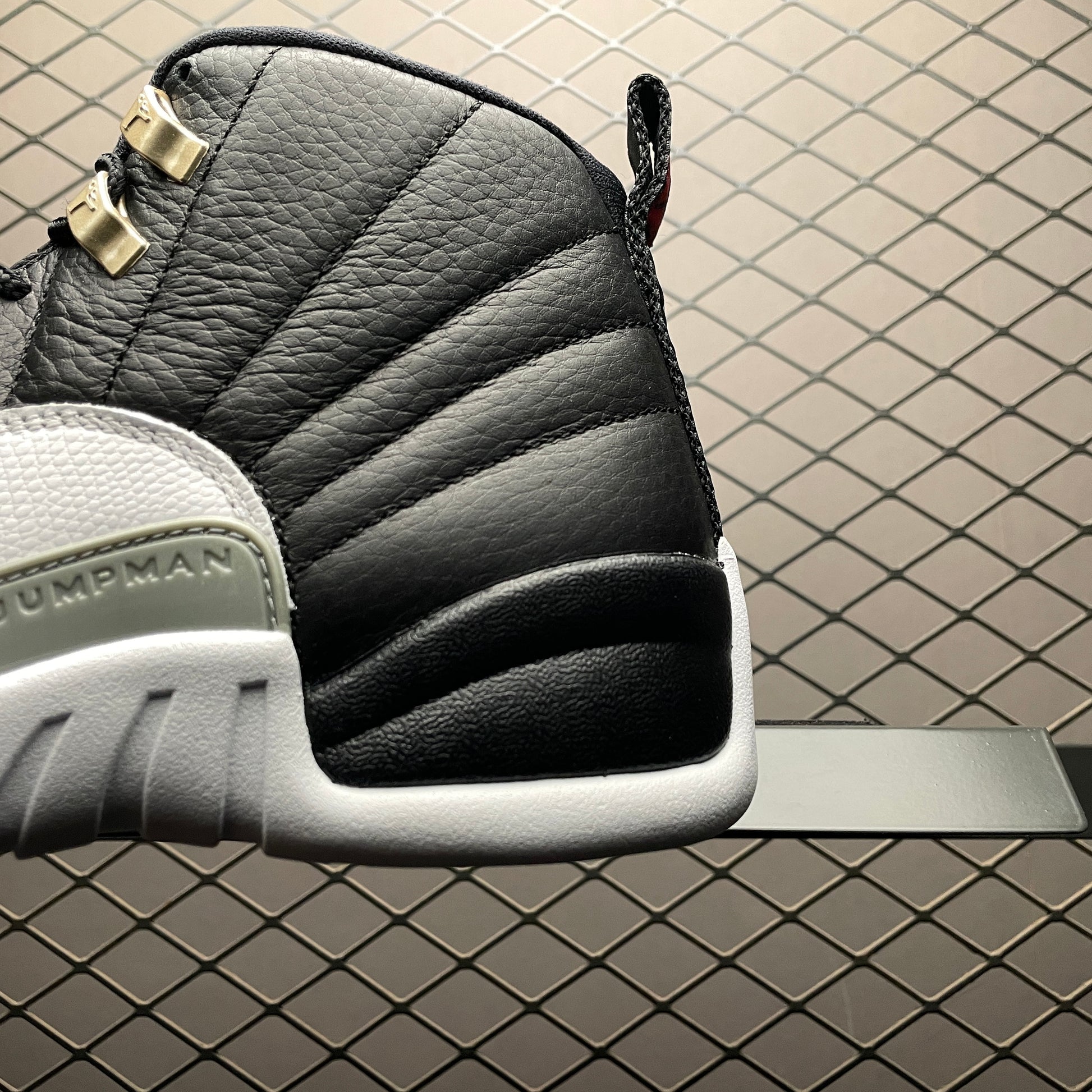 Nike Air Jordan 12 "Playoffs"