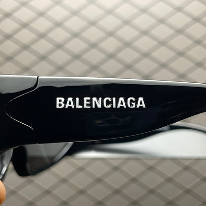 Balenciaga Eyewear logo-plaque Sunglasses