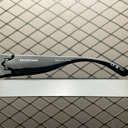 Balenciaga Eyewear logo-plaque Sunglasses