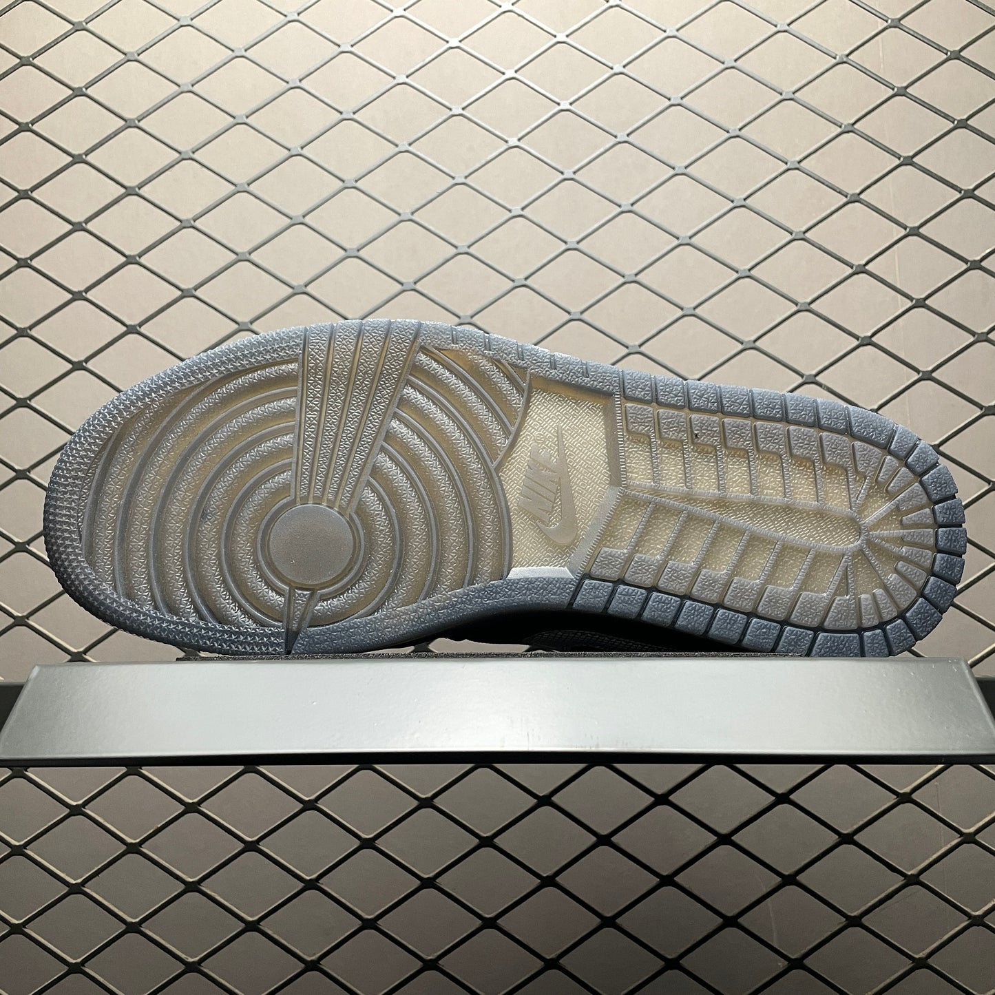 Nike Air Jordan 1 Low "Dark Gum Soles"