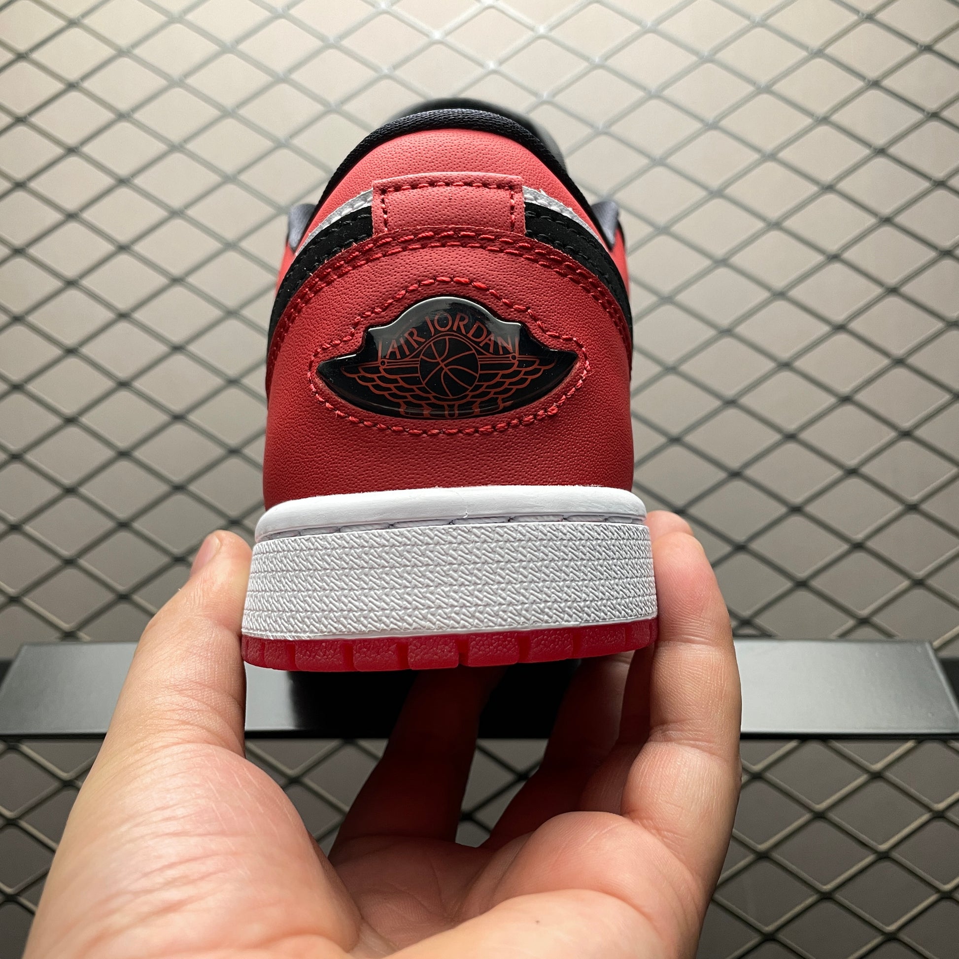 Nike Air Jordan 1 Low SE "Black Toe"
