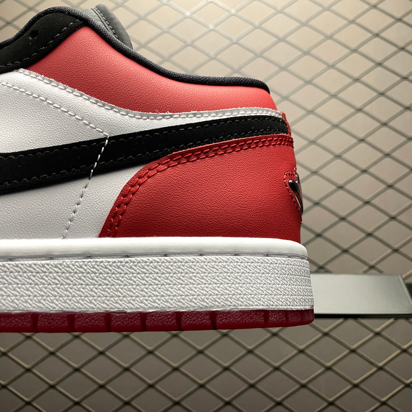 Nike Air Jordan 1 Low SE "Black Toe"