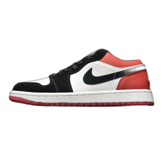 Nike Air Jordan 1 Low SE "Black Toe"