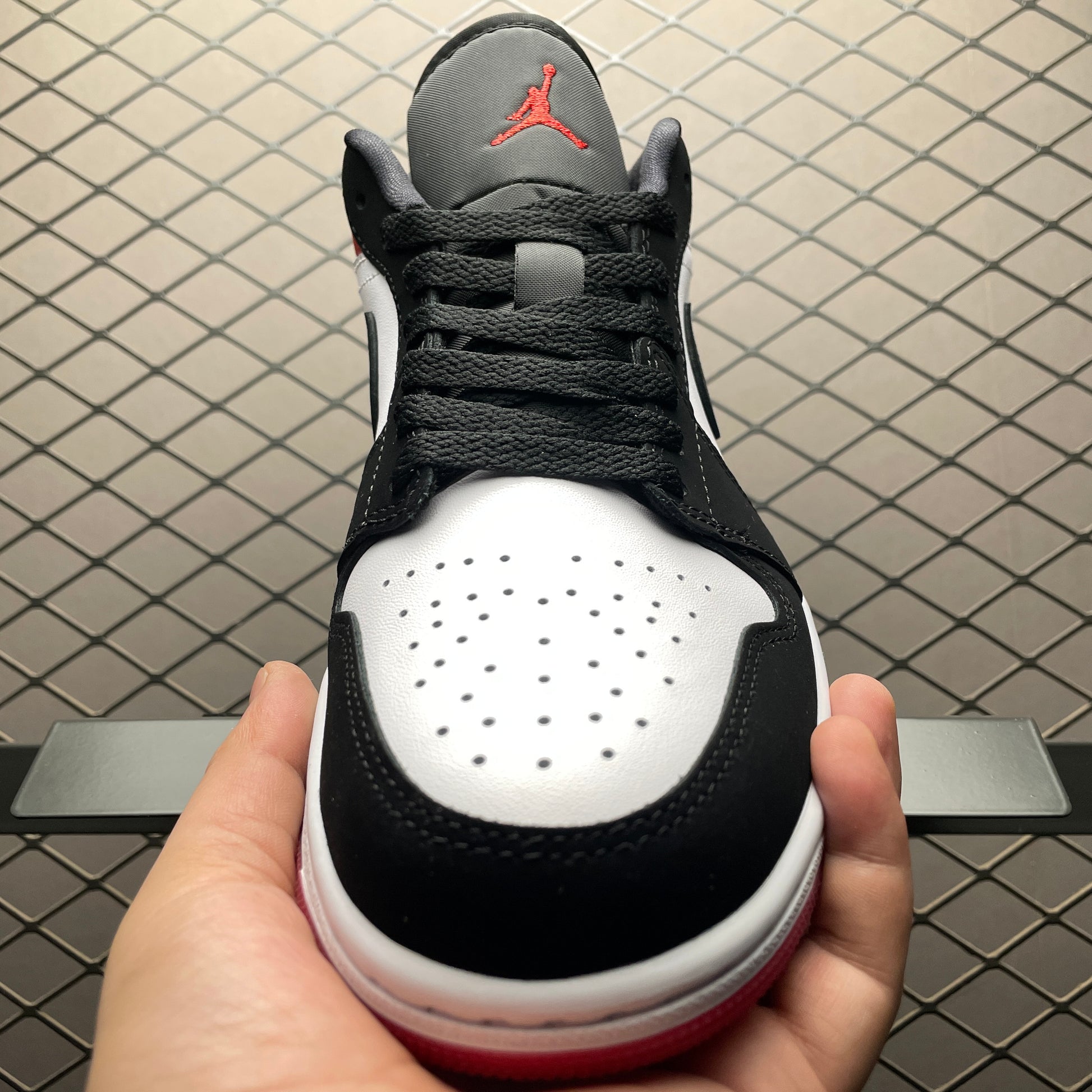 Nike Air Jordan 1 Low SE "Black Toe"