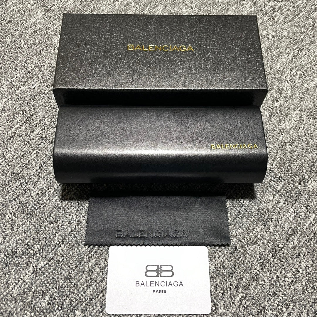 Balenciaga - Twist Cat Sunglasses