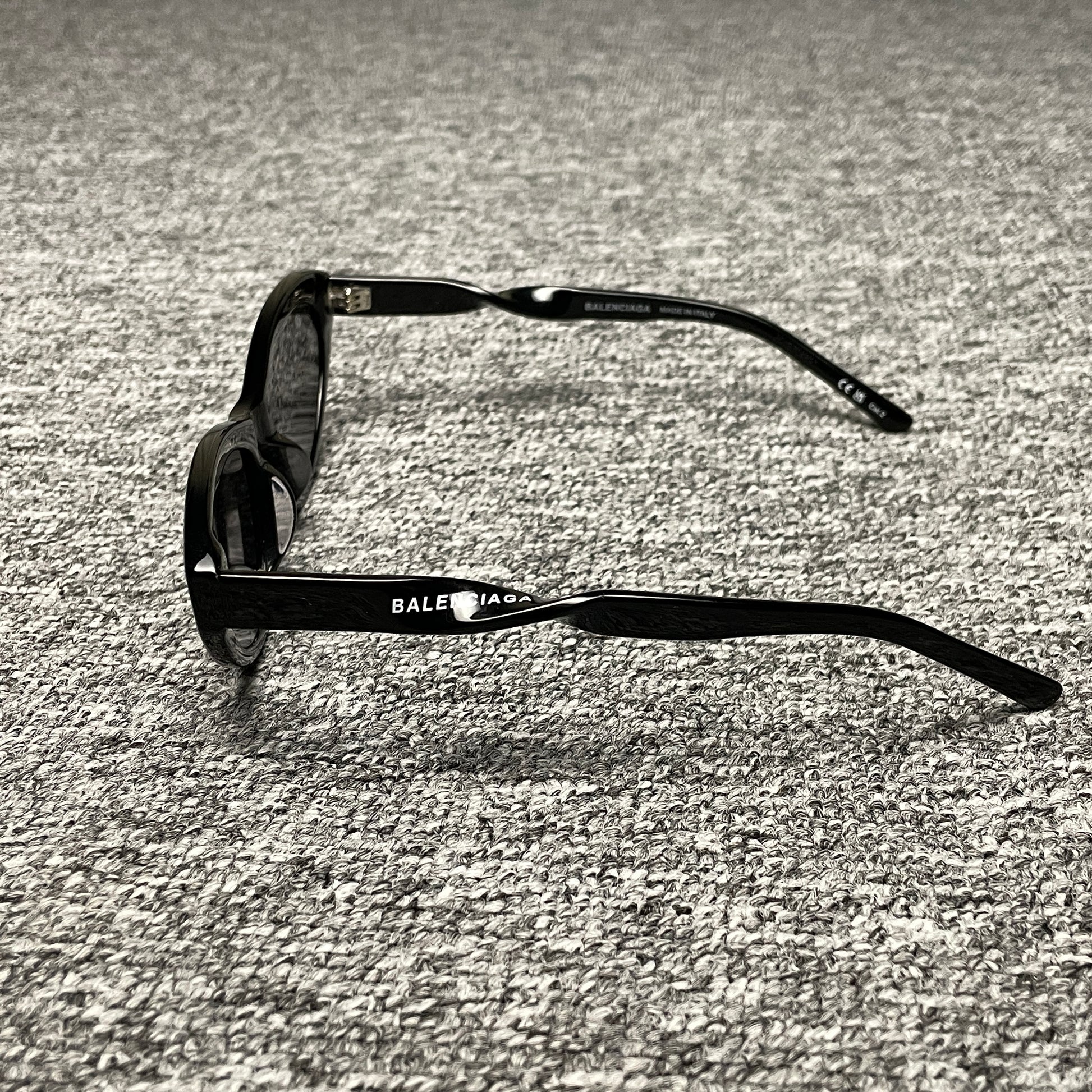 Balenciaga - Twist Cat Sunglasses