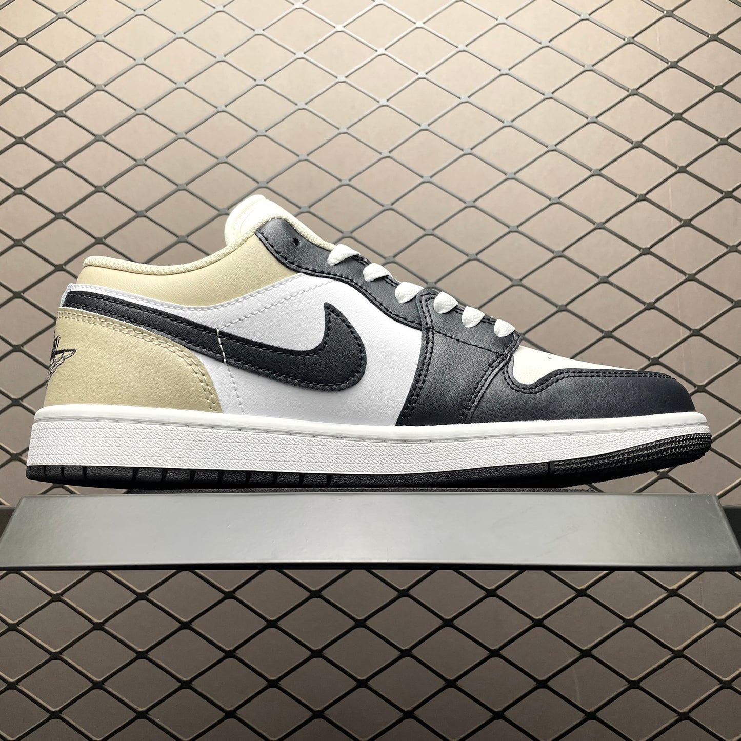 Nike Air Jordan 1 Low "Summit White/Off Noir"