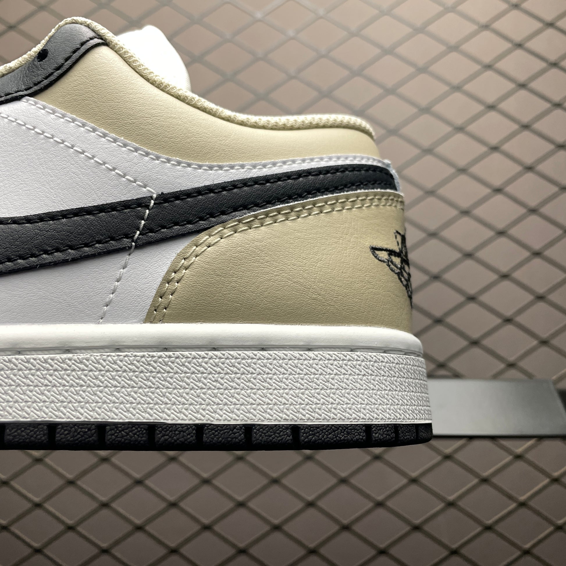 Nike Air Jordan 1 Low "Summit White/Off Noir"
