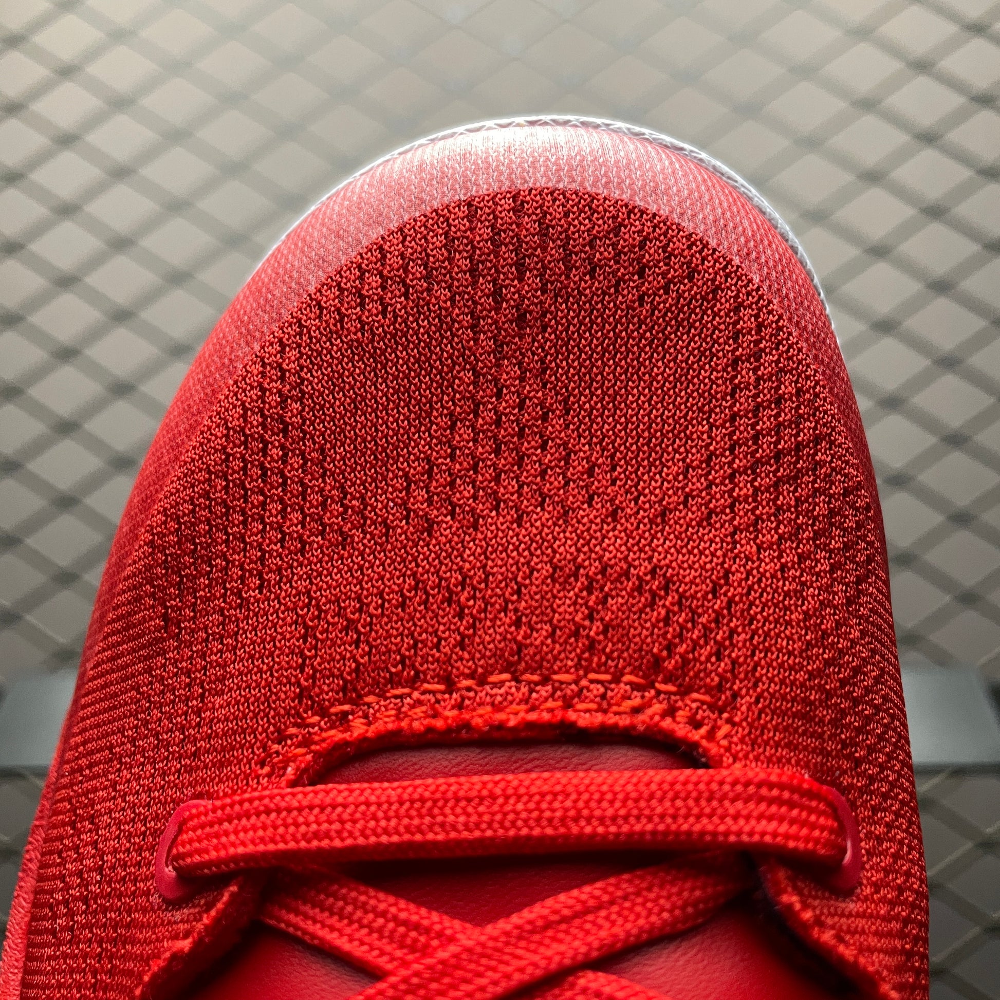Nike Kobe 8 Protro "University Red"