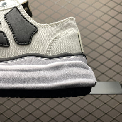 AMIRI × Maison MIHARA YASUHIRO PETERSON OG Sole Canvas Low-top Sneaker "Bones/White"