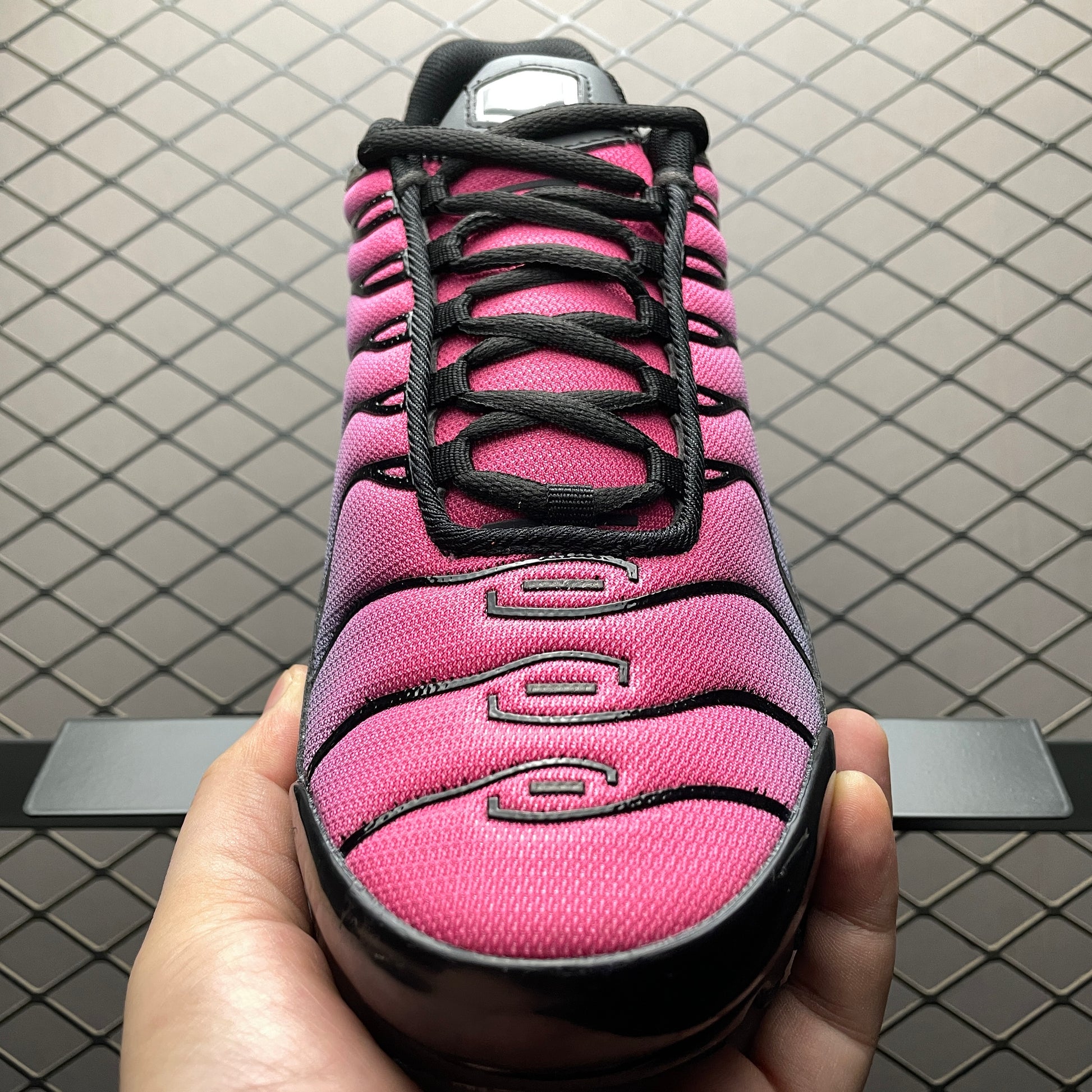 Nike Air Max Plus Black Pink