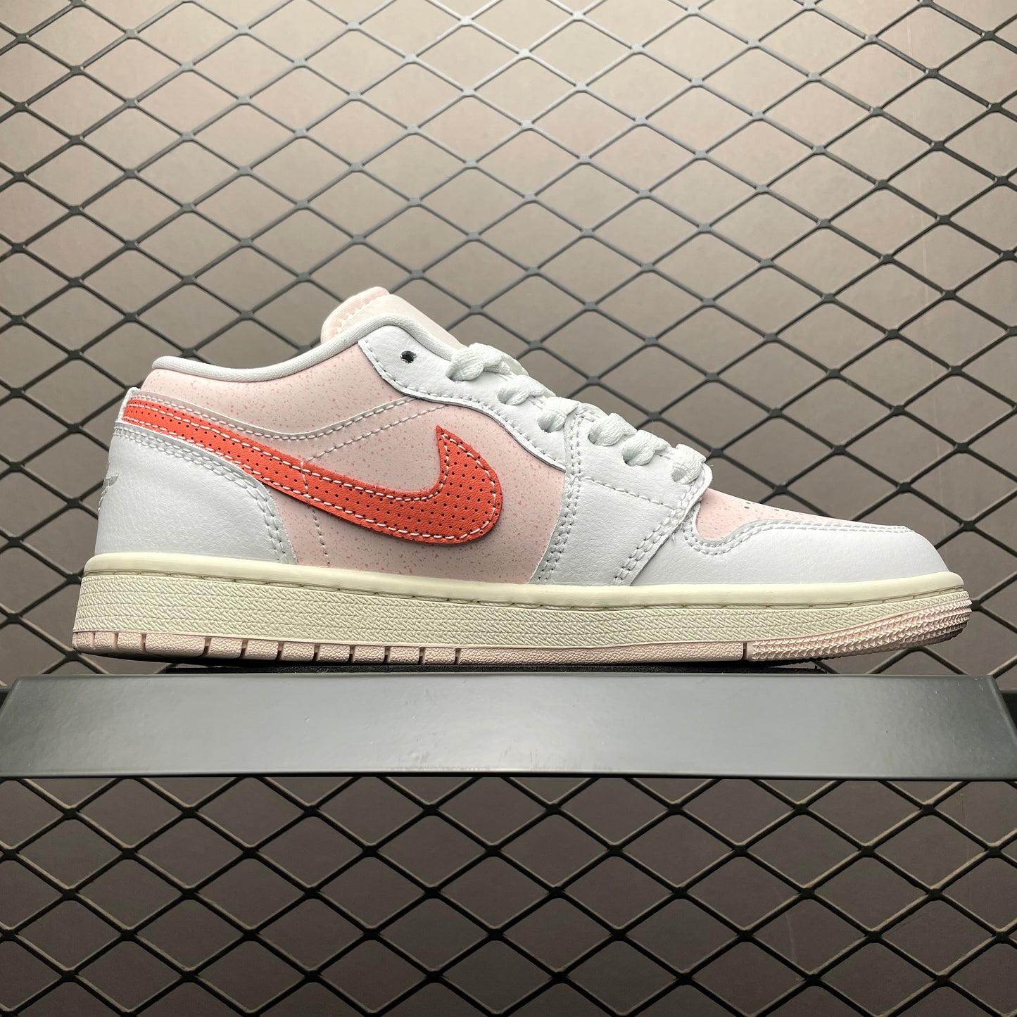 Nike Women's Air Jordan 1 Low SE "Strawberry Milkshake"