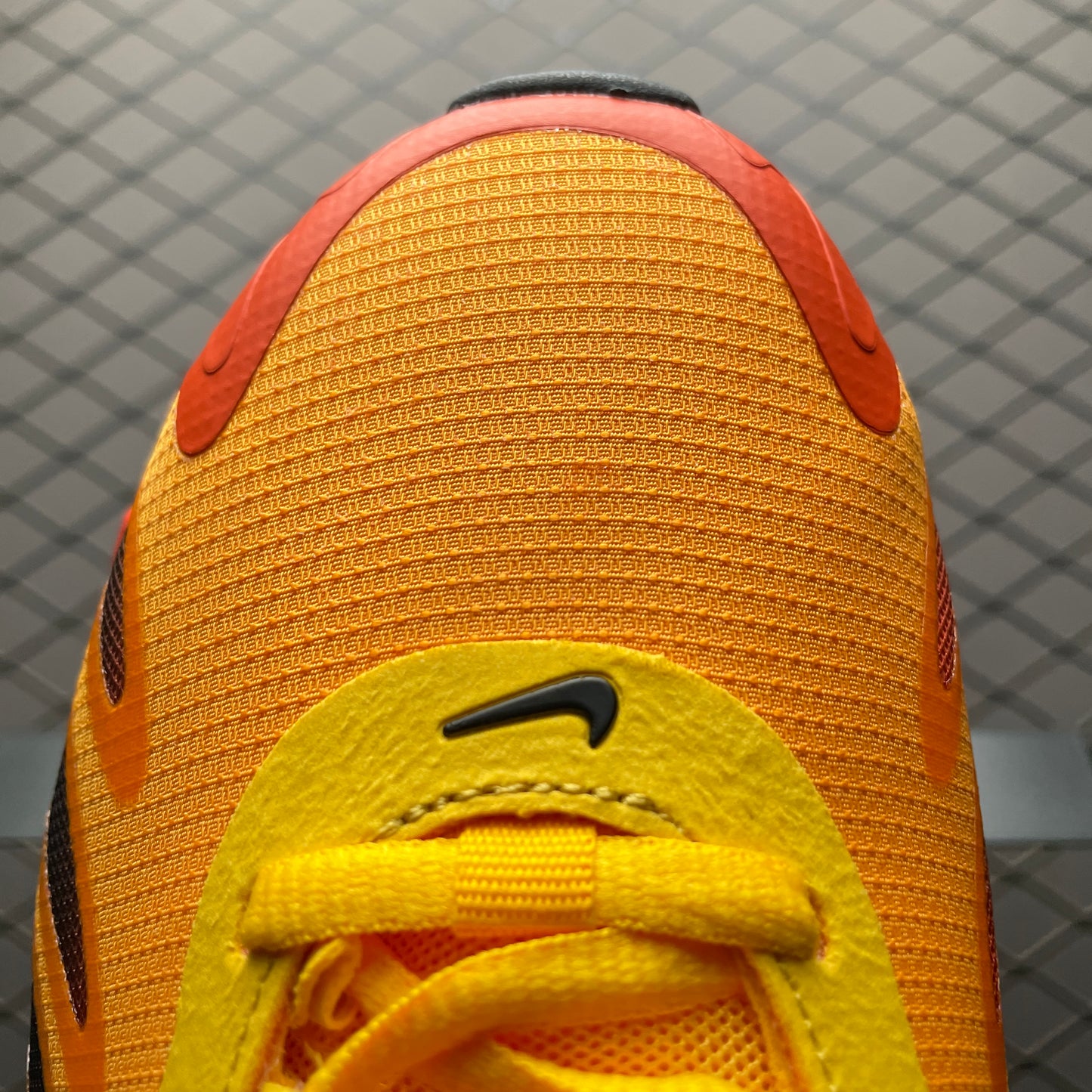 Nike Air Max DN8 "Team Orange/Black"