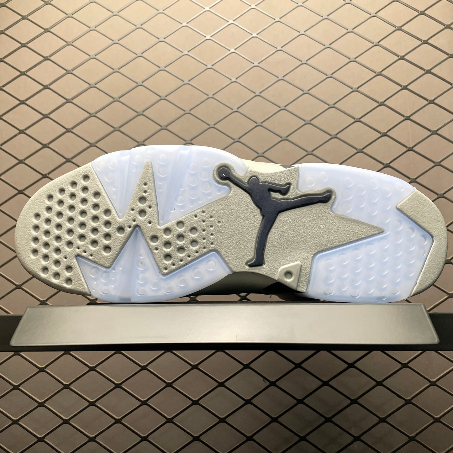 Nike Air Jordan 6 "Magnet and College Navy"