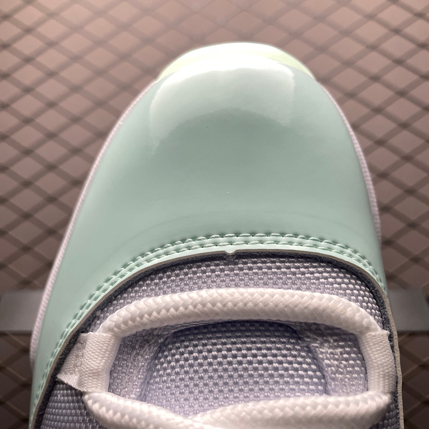 Nike Air Jordan 11 Retro Low "Igloo"