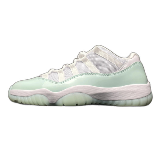 Nike Air Jordan 11 Retro Low "Igloo"