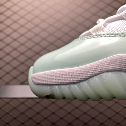 Nike Air Jordan 11 Retro Low "Igloo"