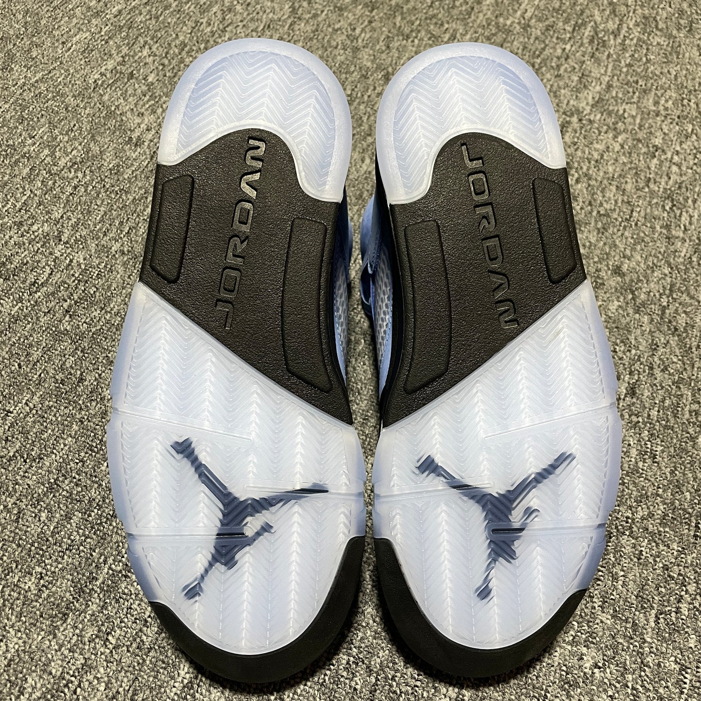 Nike Air Jordan 5 Retro SE "University Blue"