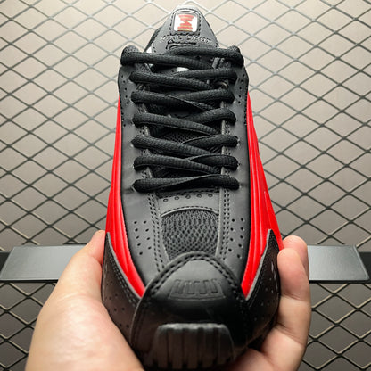 Nike Shox R4 "Black/Red"