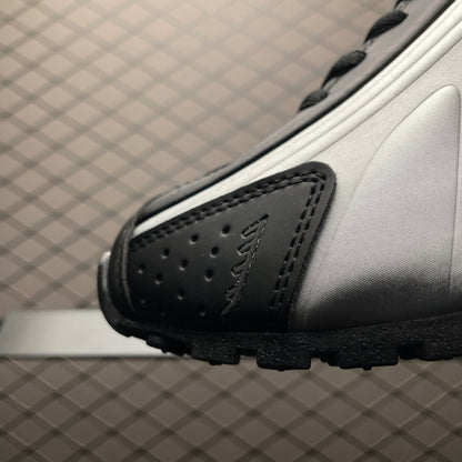 Nike Shox R4 "Black/Bright Mandarin"