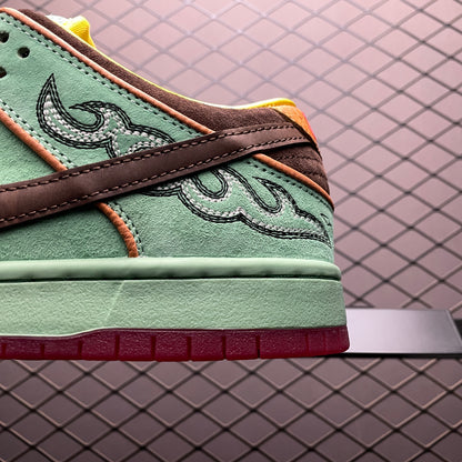 Nike SB Dunk Low Pro "Tourmaline"