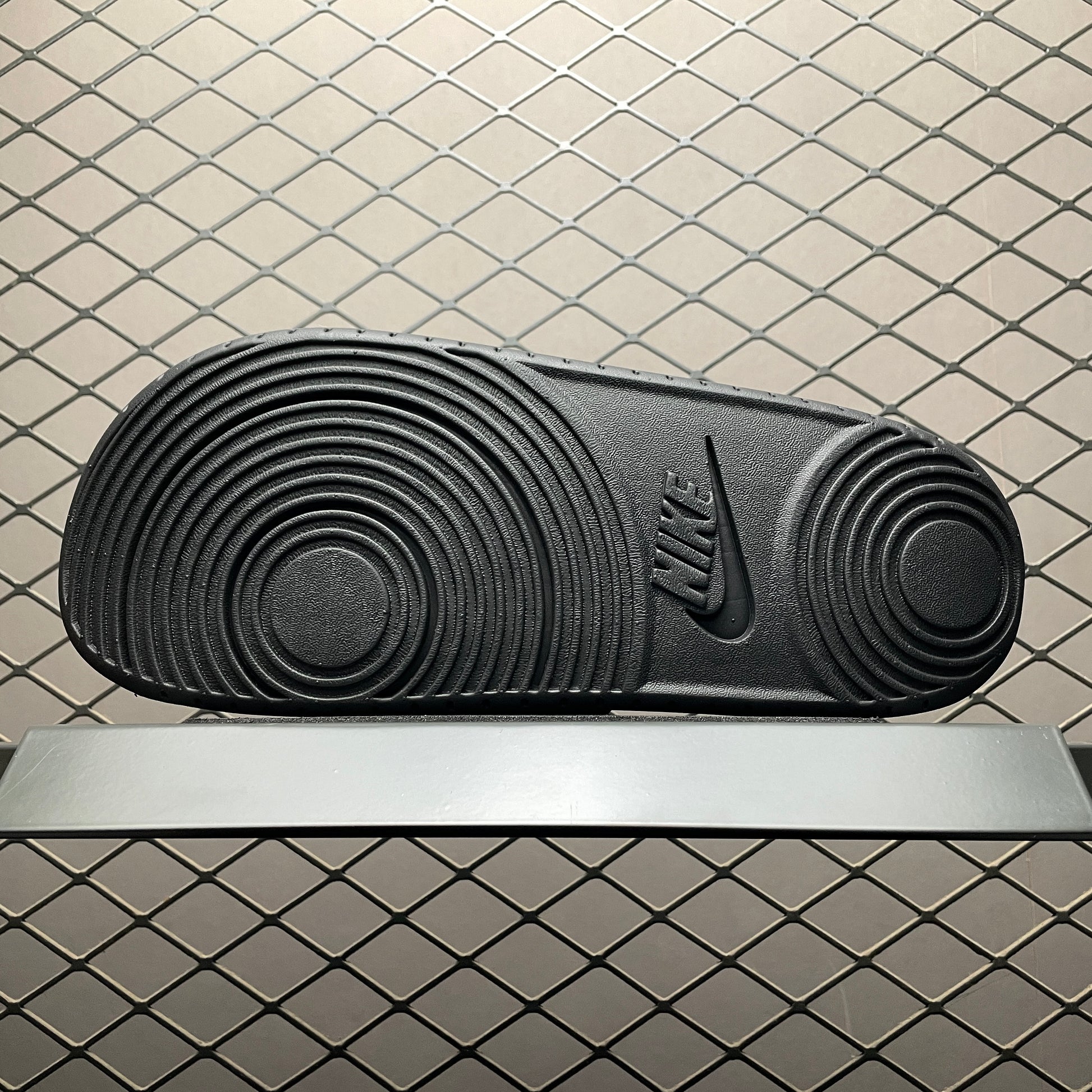 Nike × Kobe Offcourt Slide