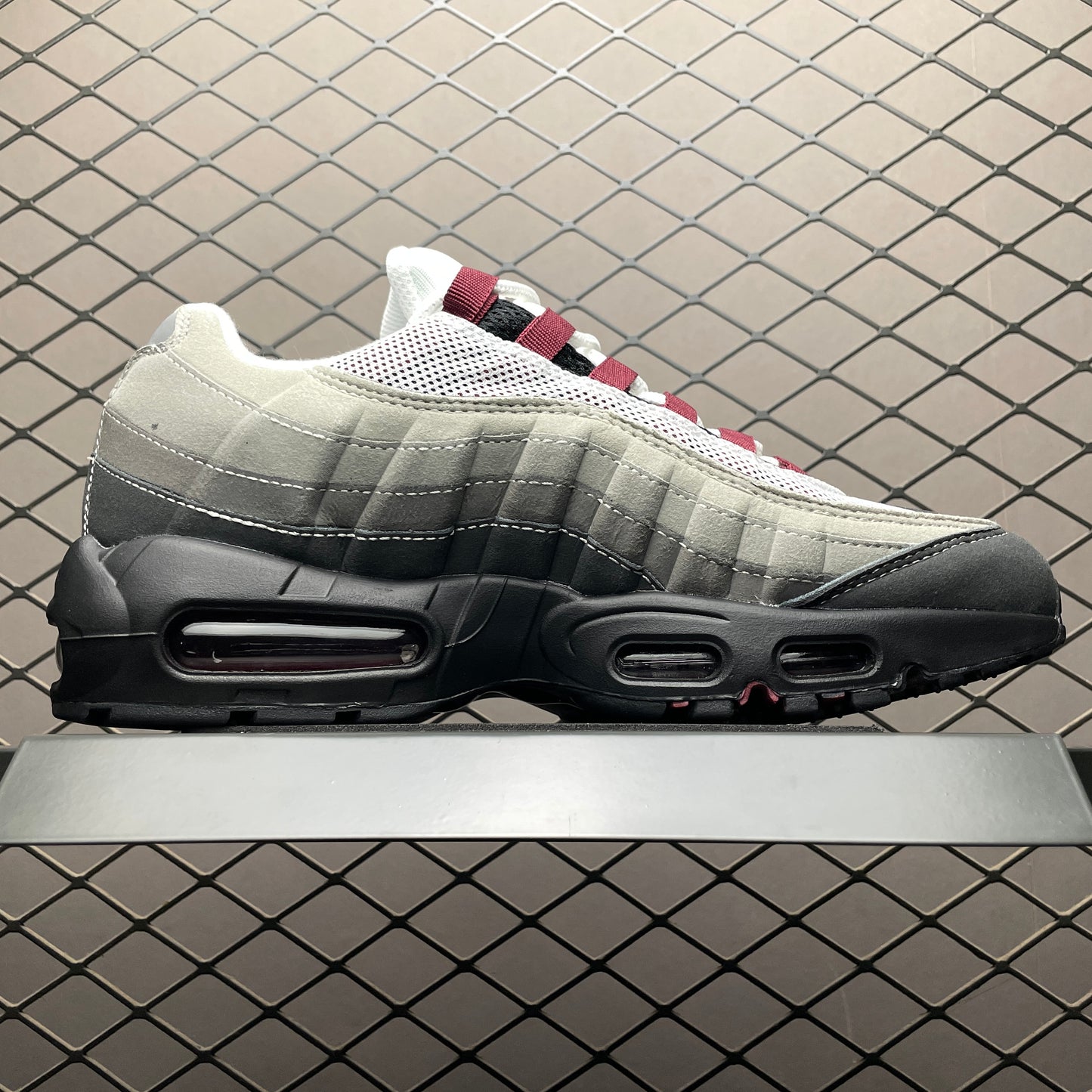 Nike Air Max 95 "Pearl Grey/Dark Beetroot"