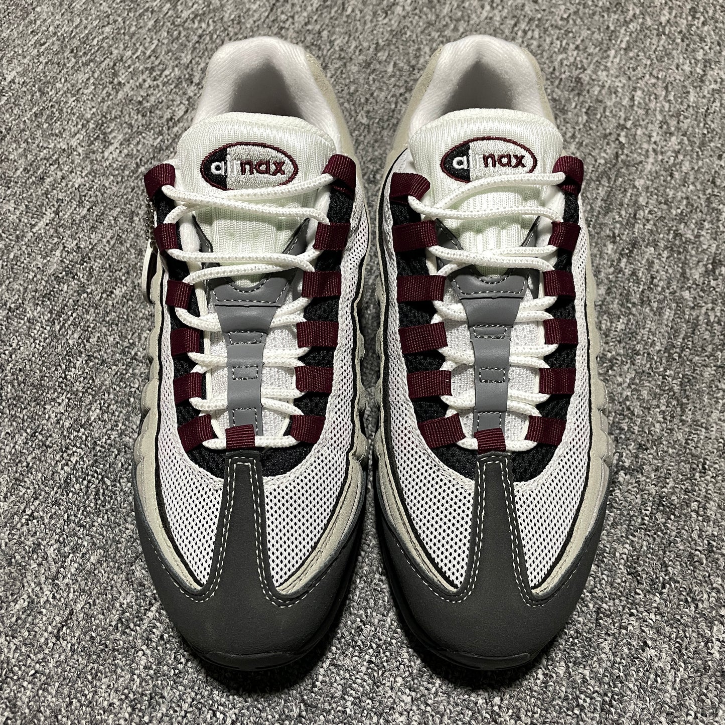 Nike Air Max 95 "Pearl Grey/Dark Beetroot"