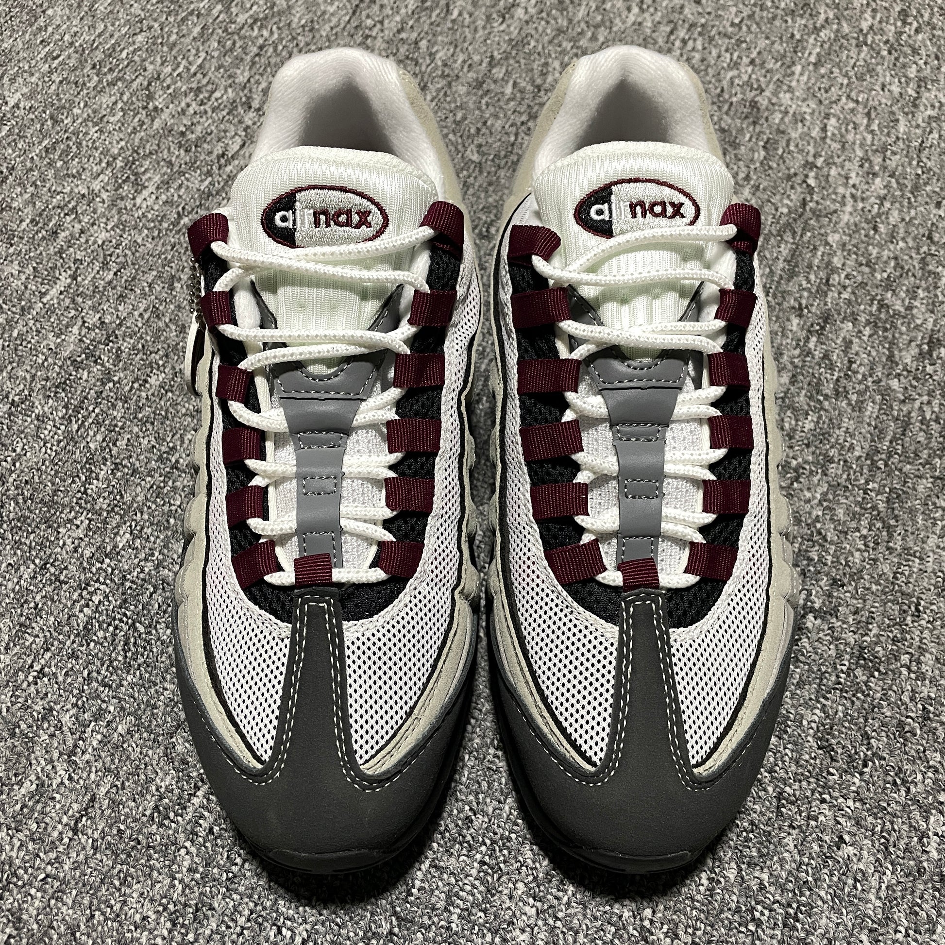 Nike Air Max 95 "Pearl Grey/Dark Beetroot"