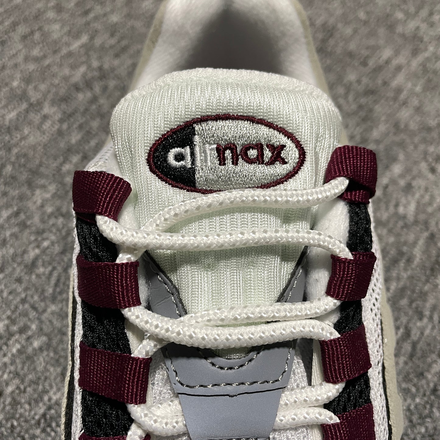 Nike Air Max 95 "Pearl Grey/Dark Beetroot"