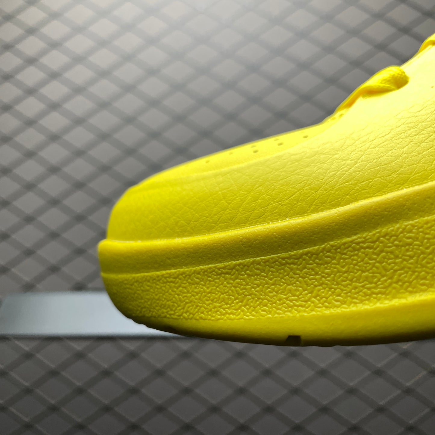 Nike Kobe 4 Protro CHBL "Lightning"