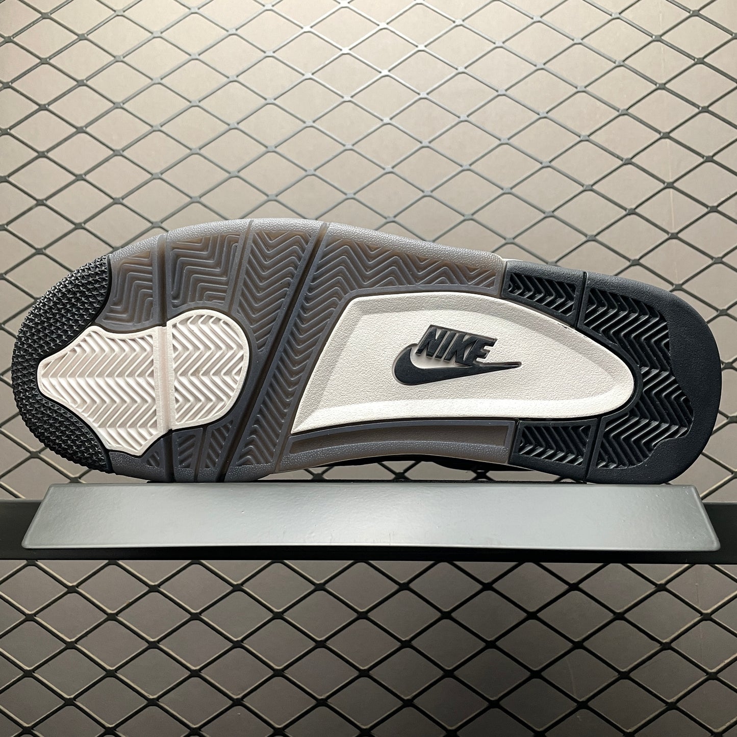 Nike Air Jordan 4 “Cave Stone”
