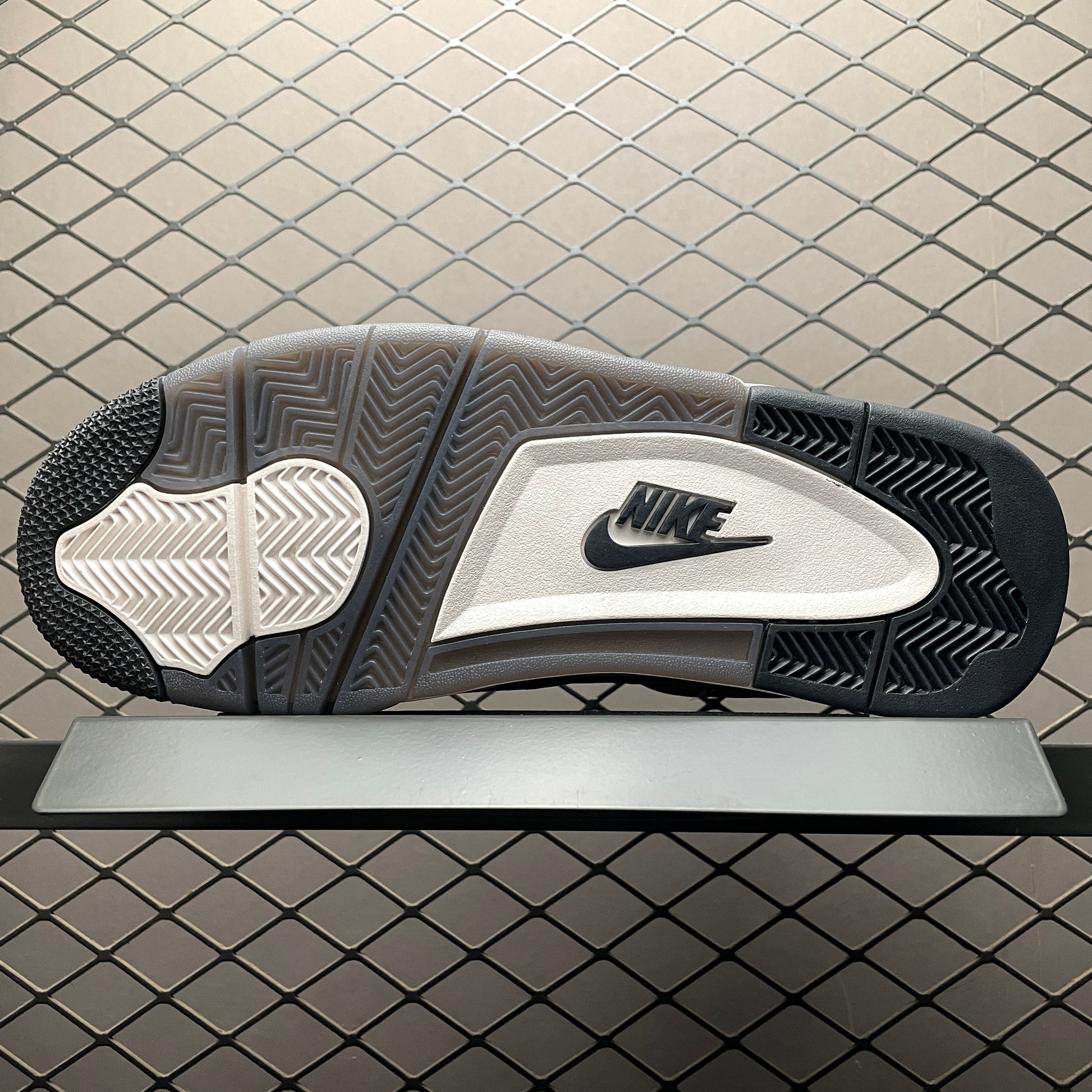 Nike Air Jordan 4 “Cave Stone”