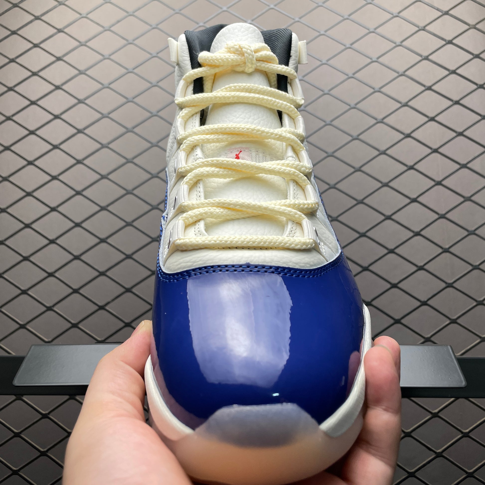 Nike Air Jordan 11 "Rare Air"