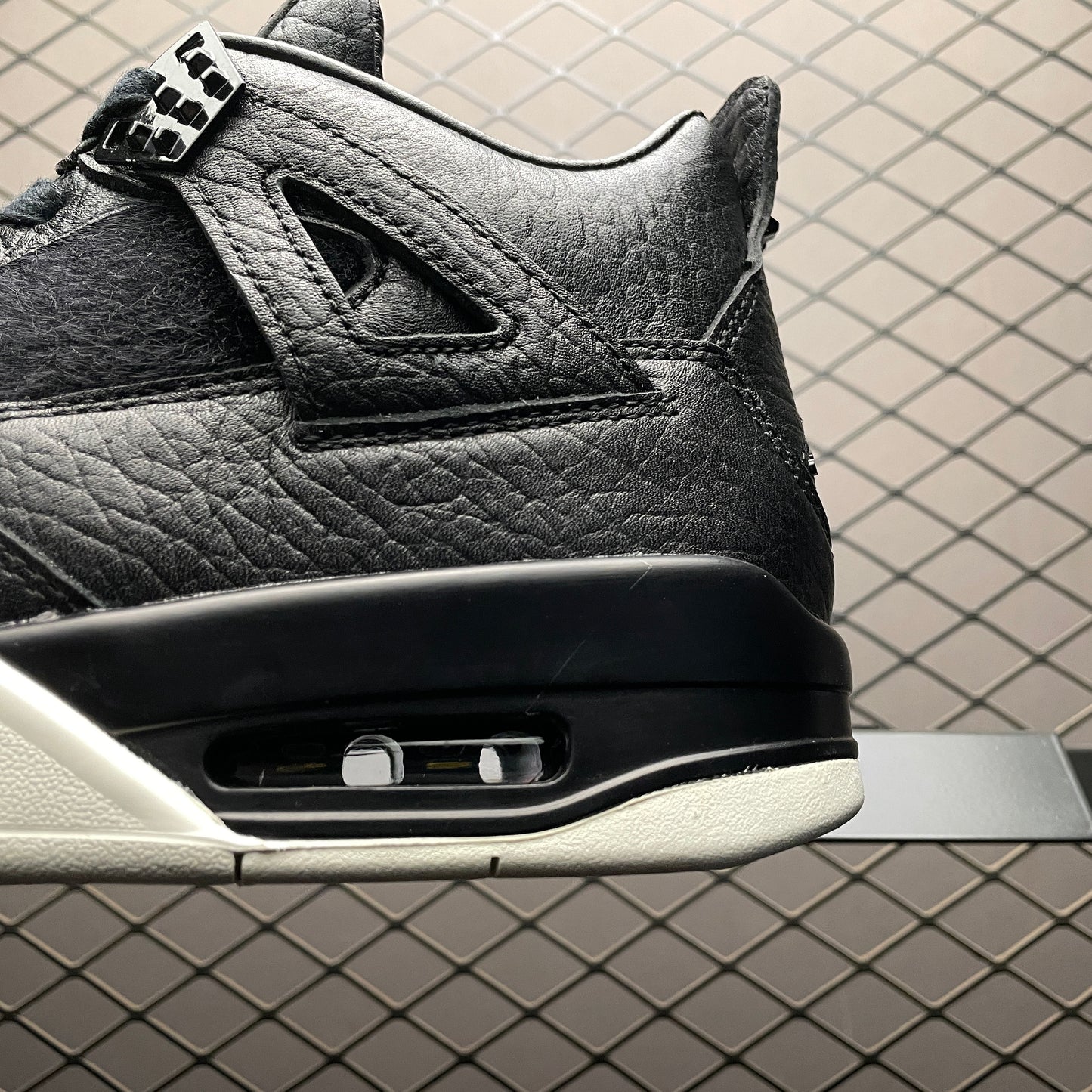 NIKE AIR JORDAN 4 RETRO PONY HAIR BLACK