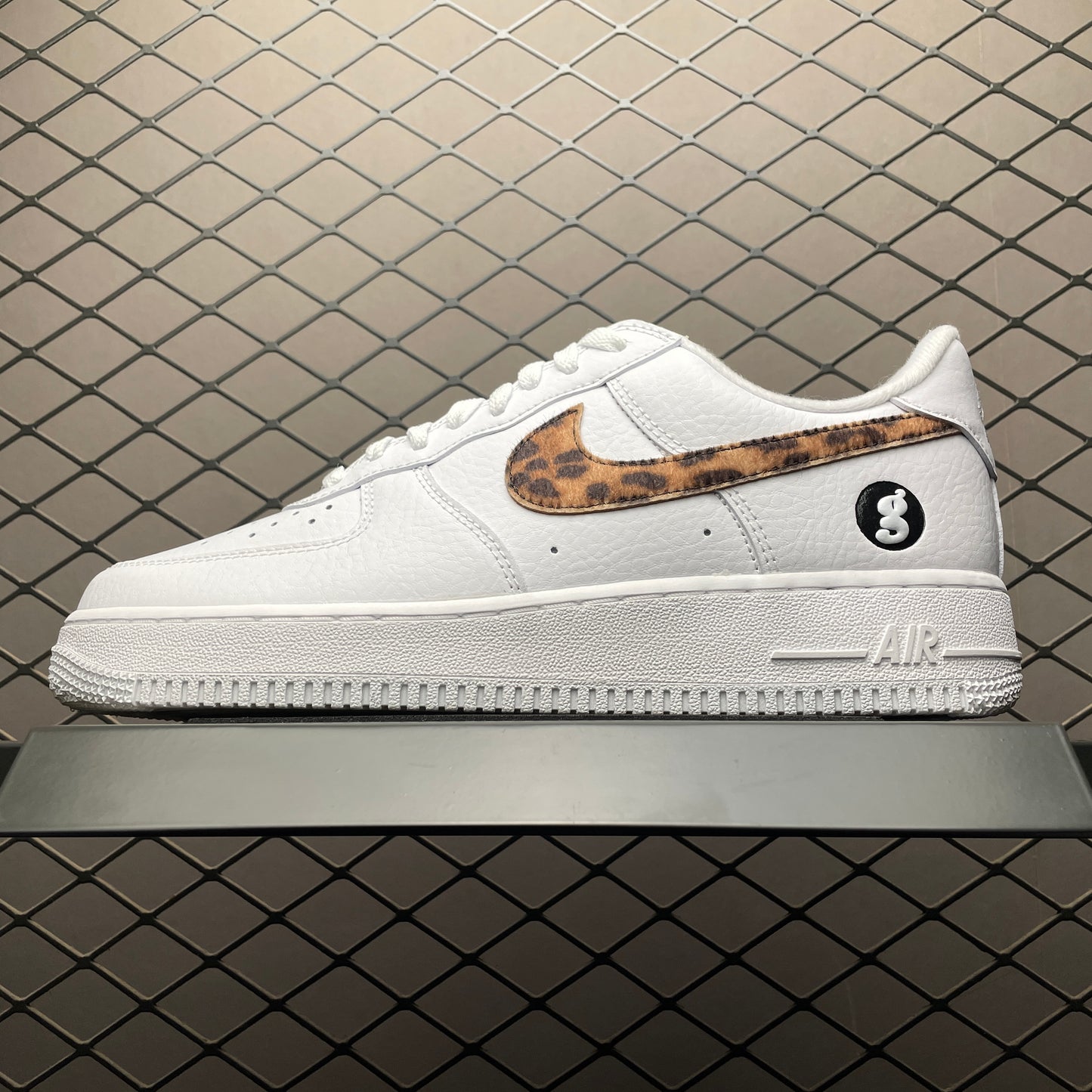 GOODENOUGH × Supreme × Nike Air Force 1 Low "White/Leopard" (25SS Week15)