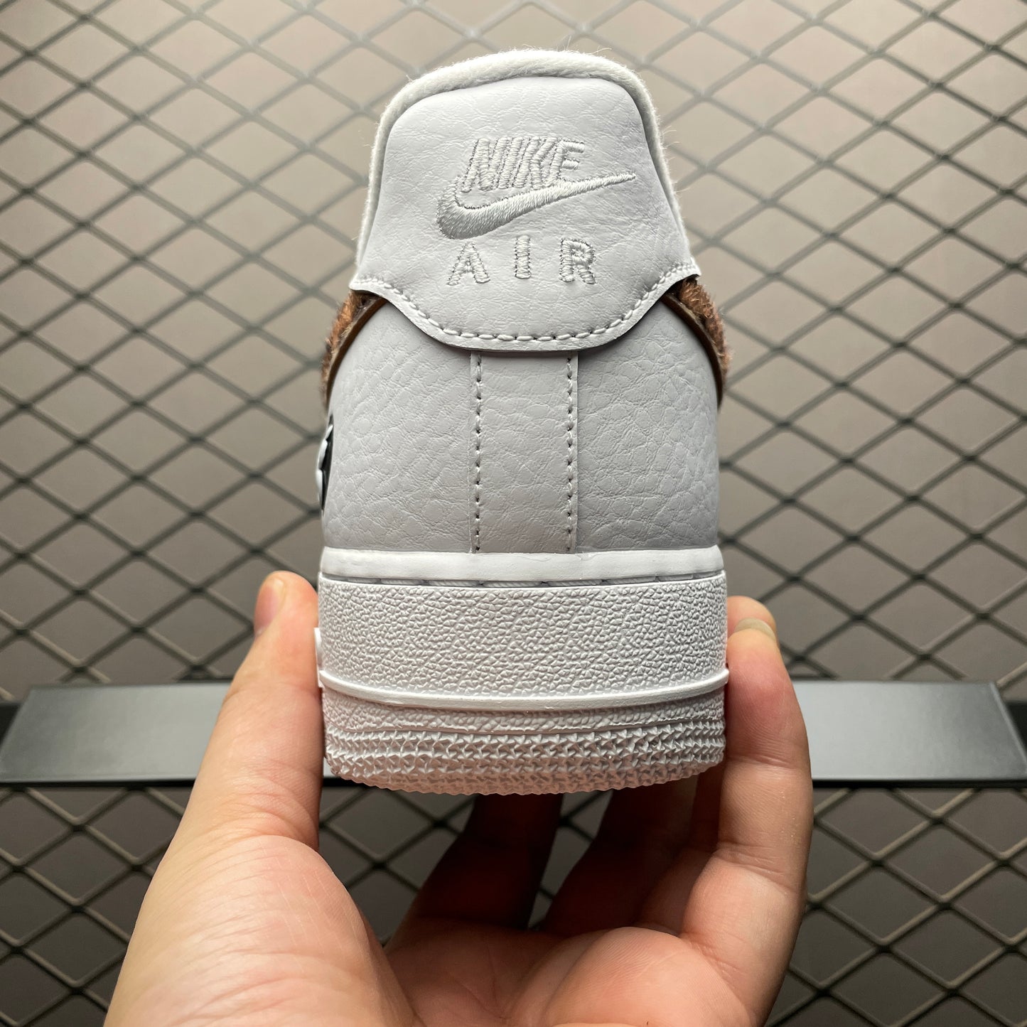 GOODENOUGH × Supreme × Nike Air Force 1 Low "White/Leopard" (25SS Week15)