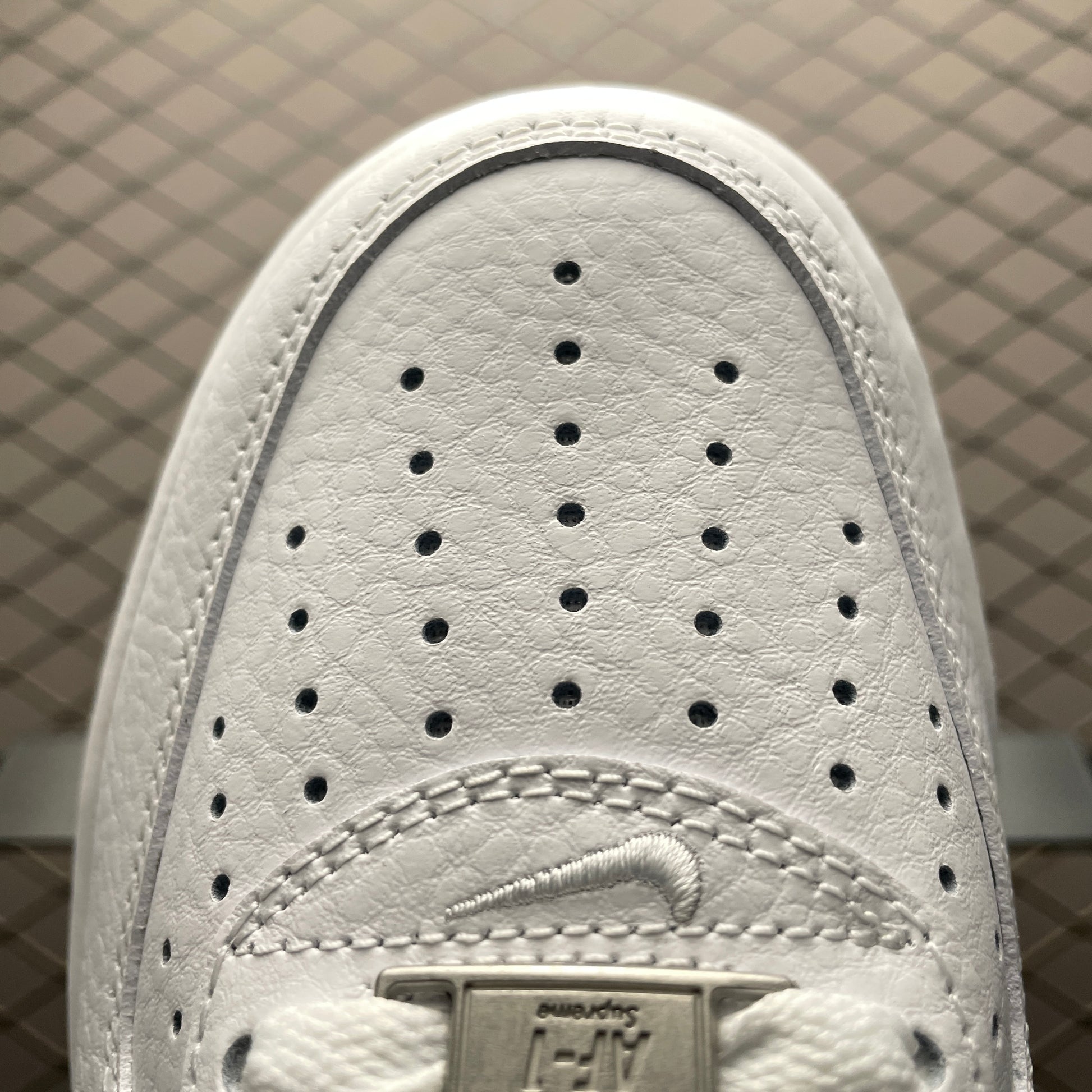 GOODENOUGH × Supreme × Nike Air Force 1 Low "White/Leopard" (25SS Week15)