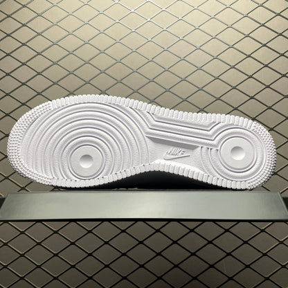 Kobe Bryant × Nike Air Force 1 Low "White"