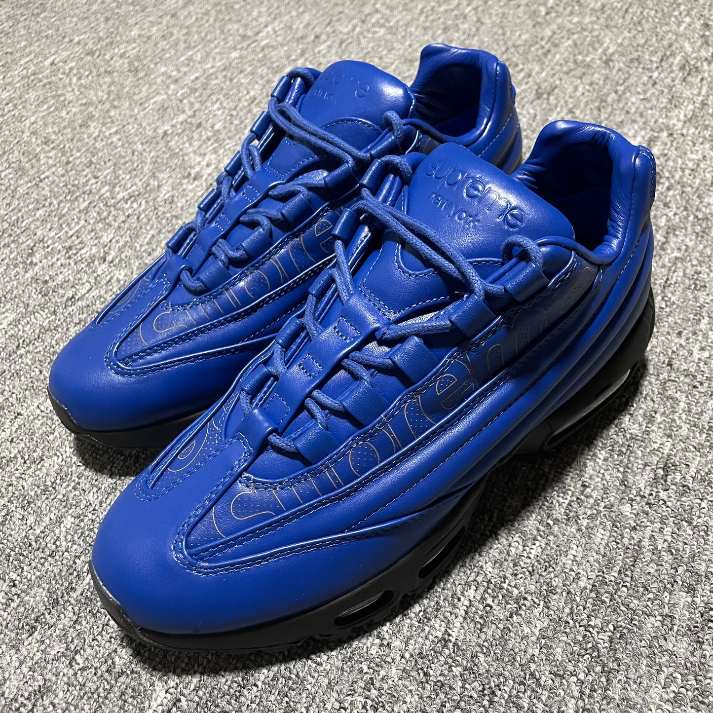 Supreme × Nike Air Max 95 Lux "Blue"