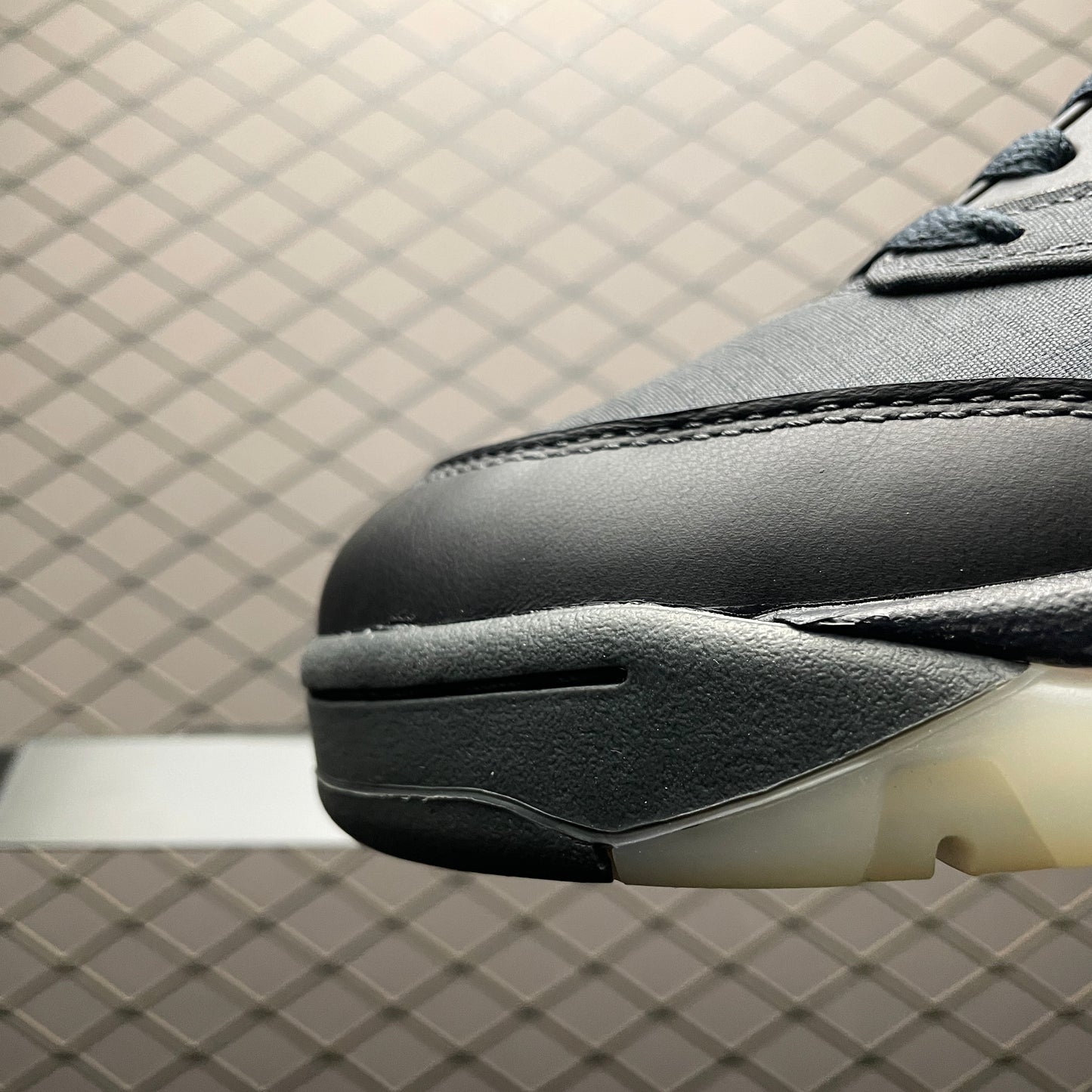 PSG × Nike Air Jordan 5 Retro "Off Noir/Particle Rose/Anthracite/Pearl Pink/Sail"