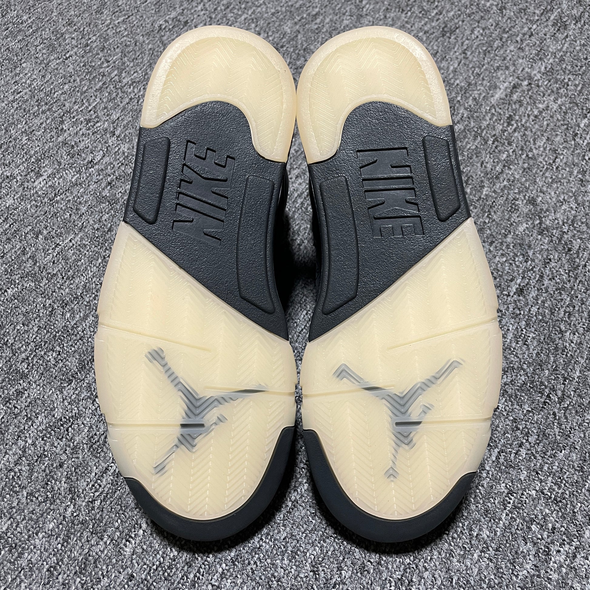 PSG × Nike Air Jordan 5 Retro "Off Noir/Particle Rose/Anthracite/Pearl Pink/Sail"