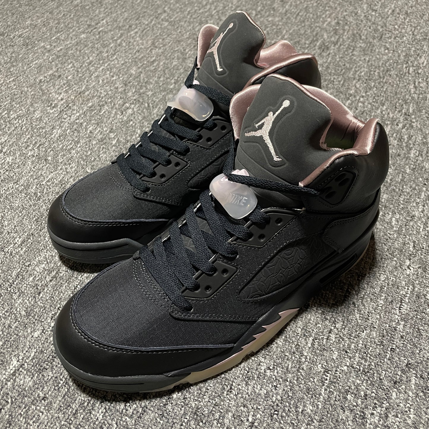 PSG × Nike Air Jordan 5 Retro "Off Noir/Particle Rose/Anthracite/Pearl Pink/Sail"