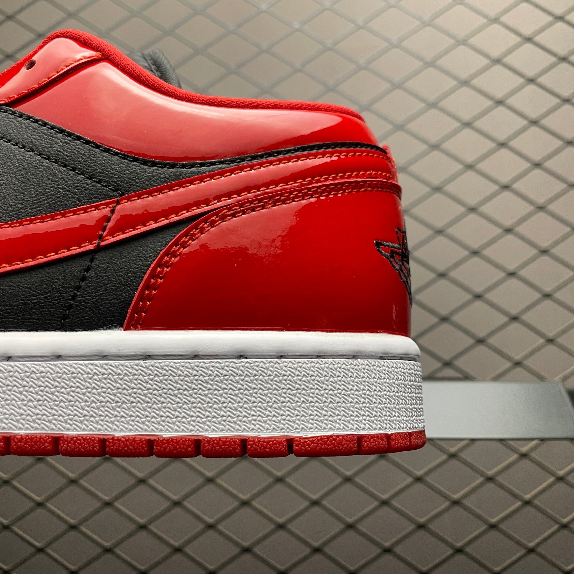Nike Jordan 1 Low SE Patent Varsity Red Black