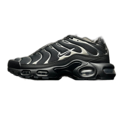Nike Women's Air Max Plus SE "Black/Metallic Silver/Laser Crimson