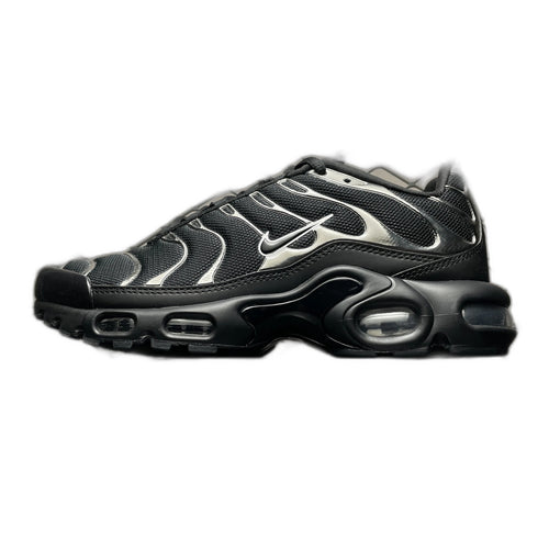 Nike Women's Air Max Plus SE "Black/Metallic Silver/Laser Crimson