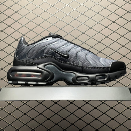 PSG × Nike Air Max Plus "Black/Particle Grey"