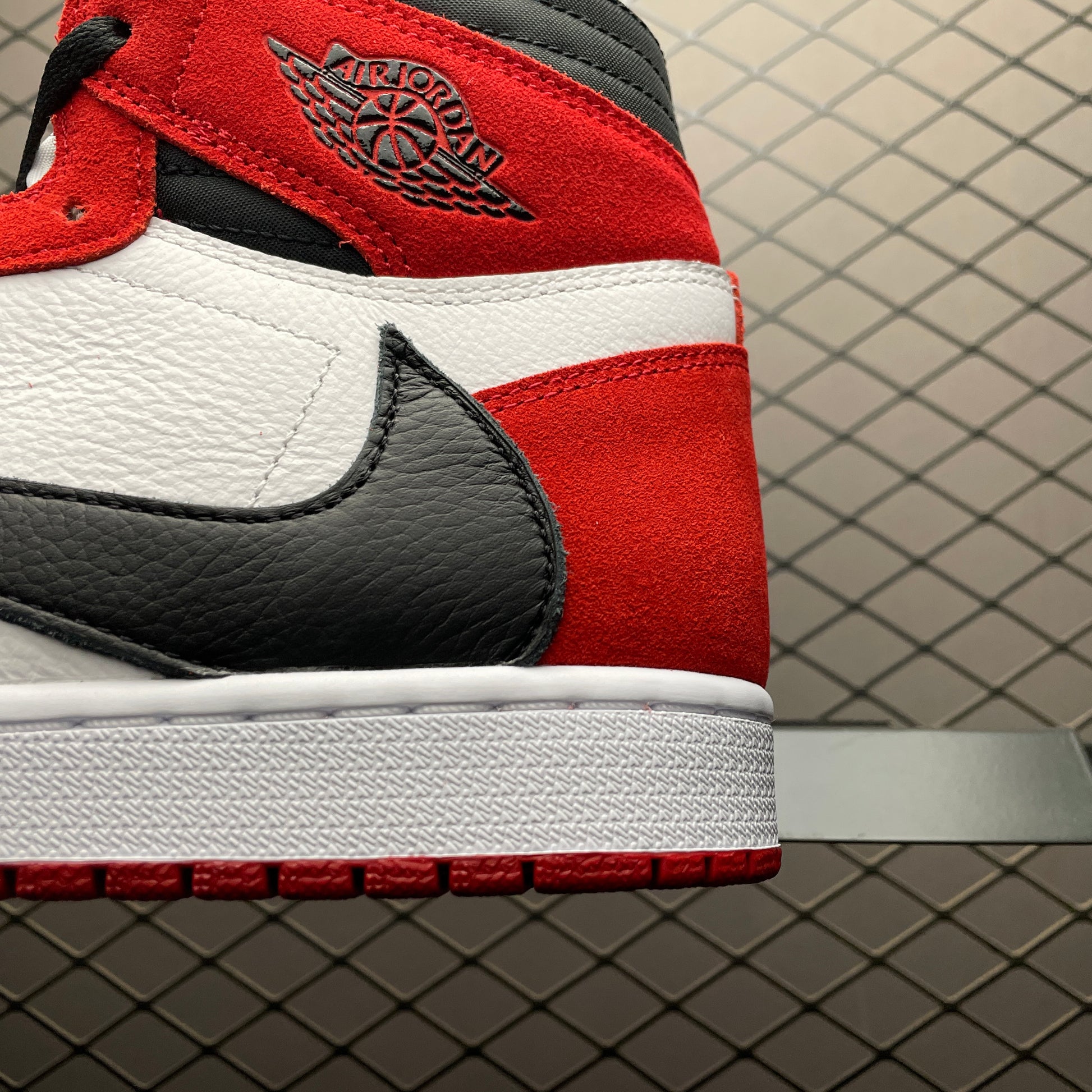 Travis Scott x Air Jordan 1 Chicago Red