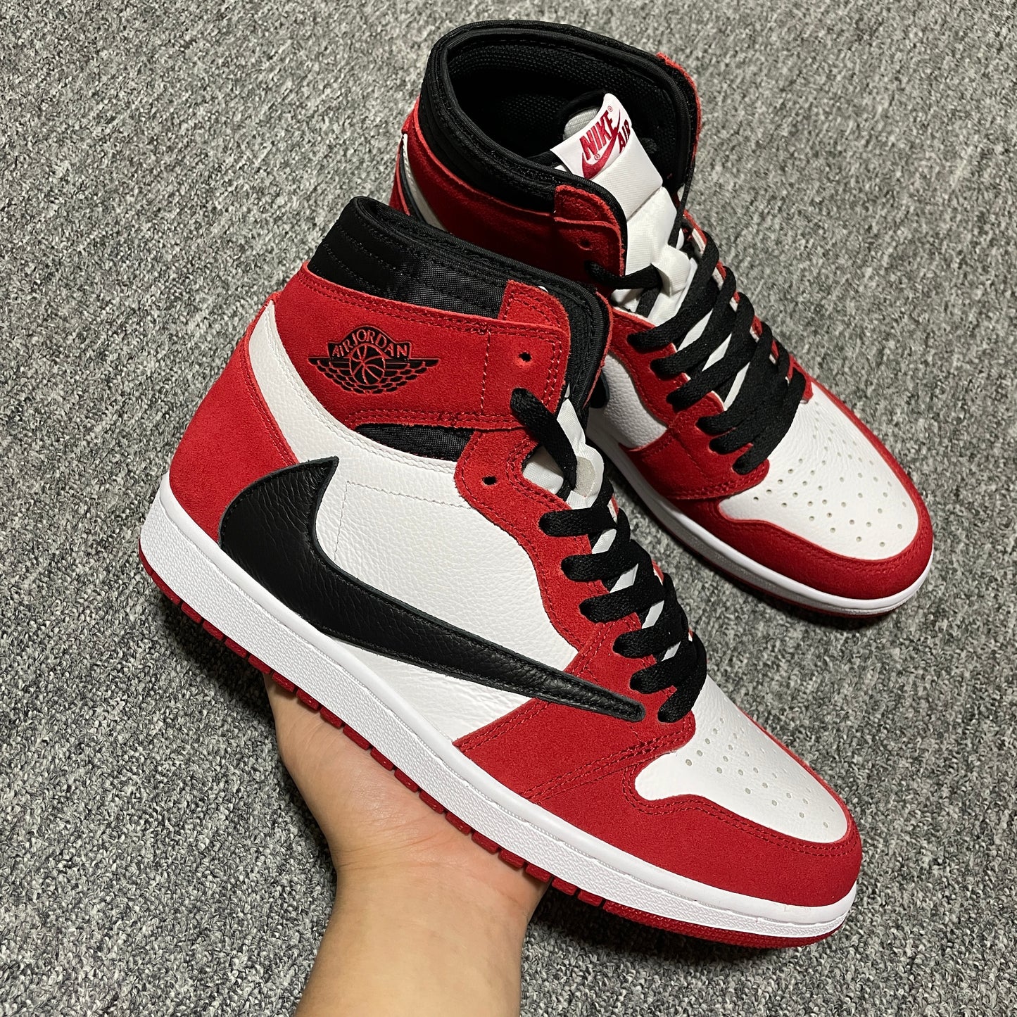Travis Scott x Air Jordan 1 Chicago Red